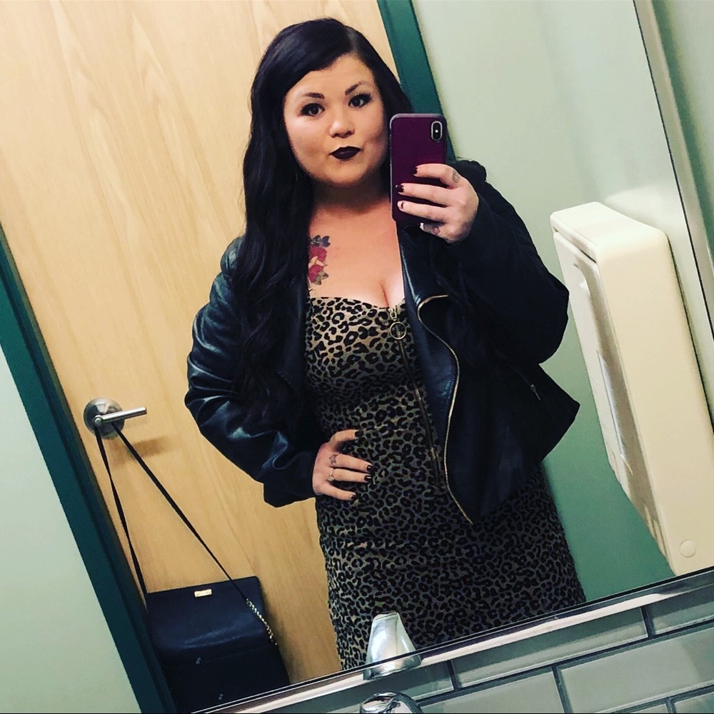 Meet your Posher, Brooke